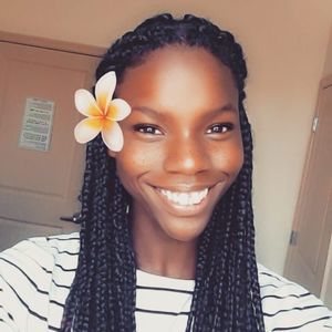 Meet your Posher, Nina